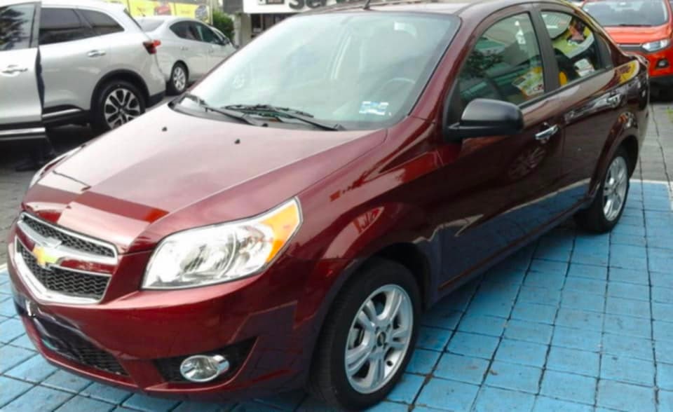 Chevrolet Aveo Aut foto 4