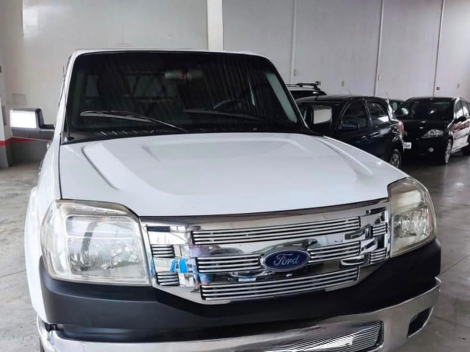 Ford Ranger Doble Cabina STD foto 3