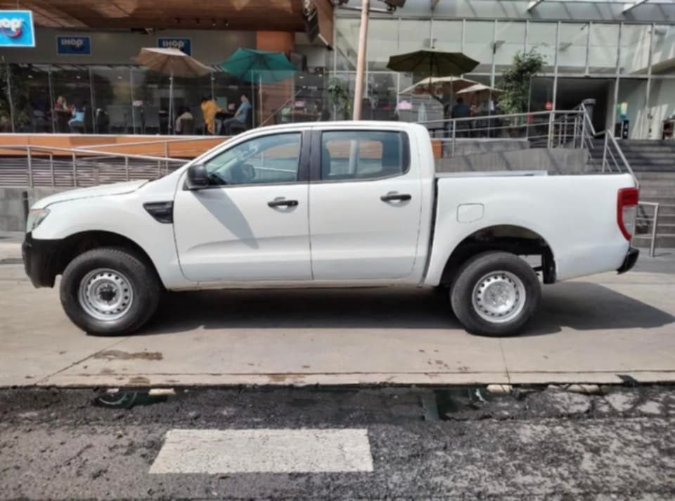 Ford Ranger XLE foto 3