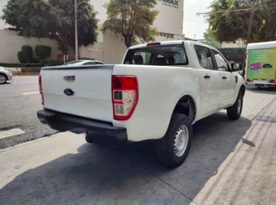 Ford Ranger XLE foto 5