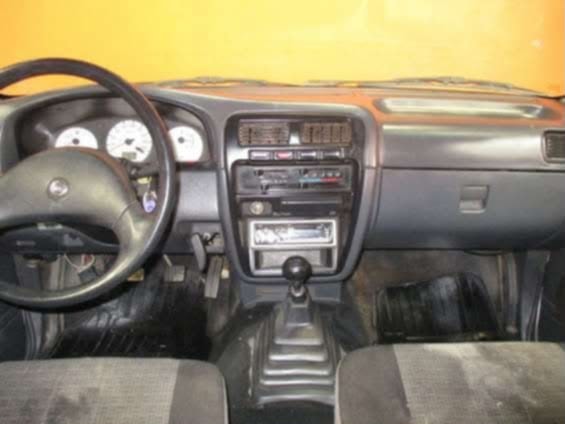 Nissan NP300 Doble Cabina foto 5