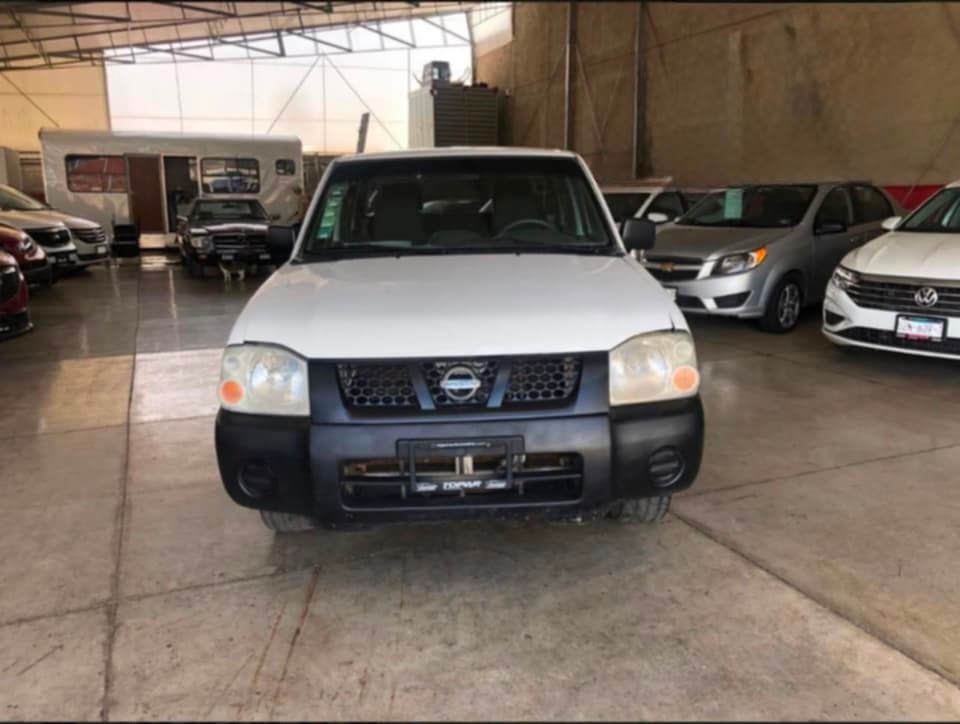 Nissan NP300 Doble Cabina foto 3