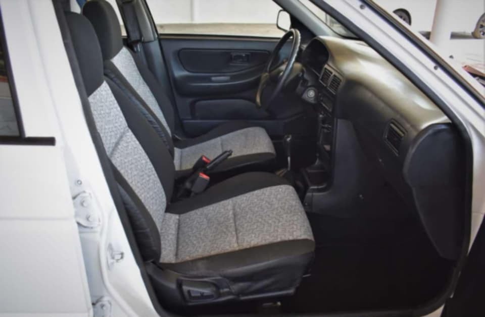 Nissan Tsuru foto 4